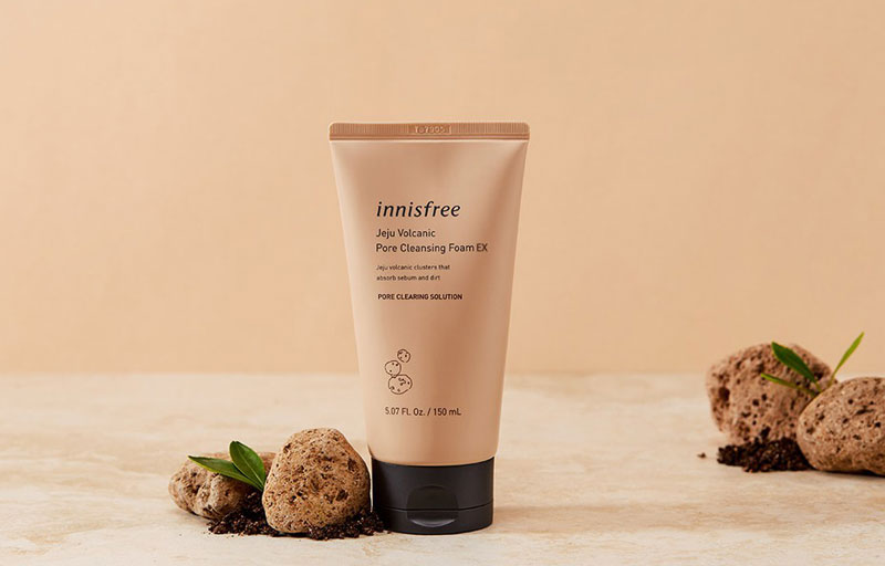 Innisfree Jeju Volcanic Pore Cleansing Foam