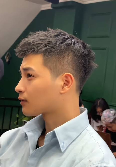 Textured Crop - Kiểu tóc được rất nhiều bạn trẻ lựa chọn